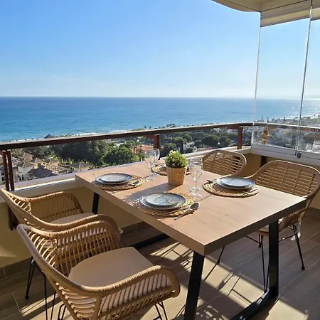 Blue Horizon - Luxury By The Sea Apartment
